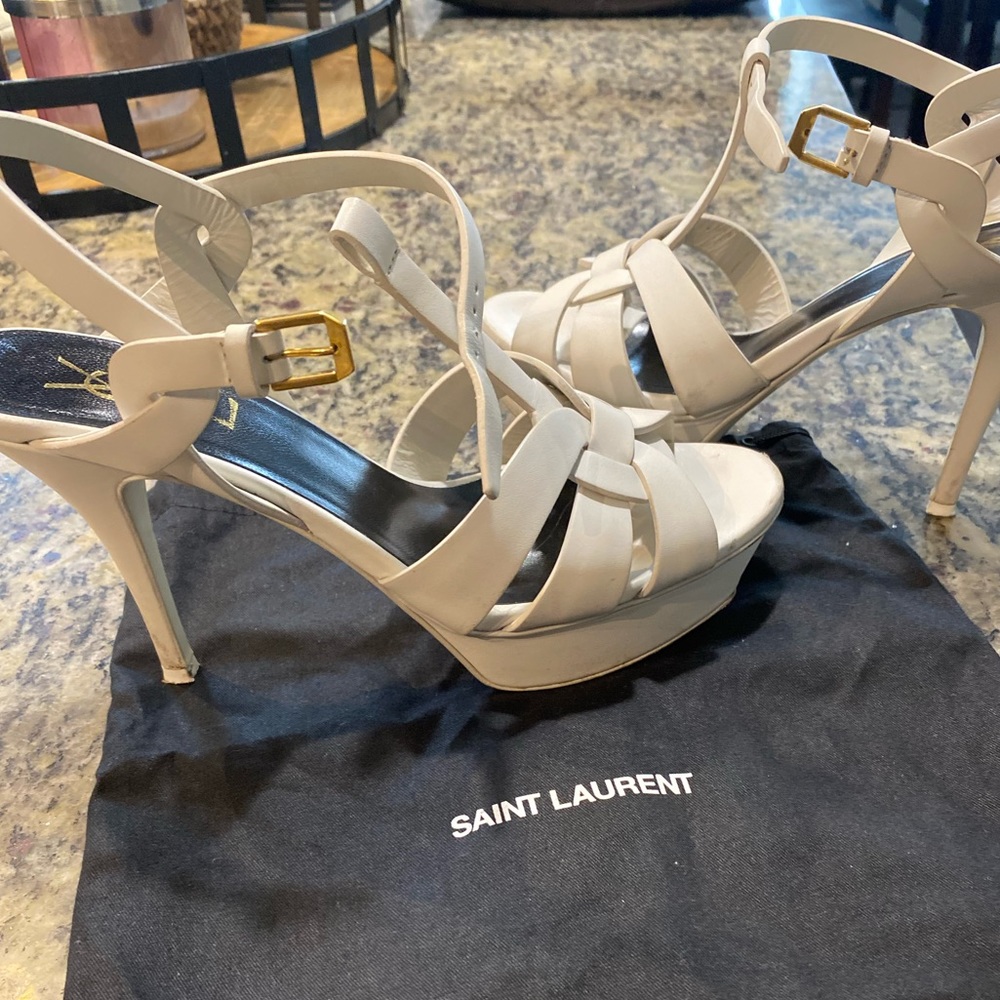 YSL Sandals. Elegant statement, perfect color for the summer!